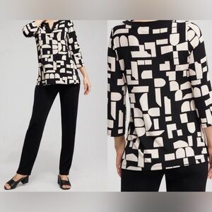 Chico’s Traveler’s Block Print Split Neck Top Size 1 (M)
